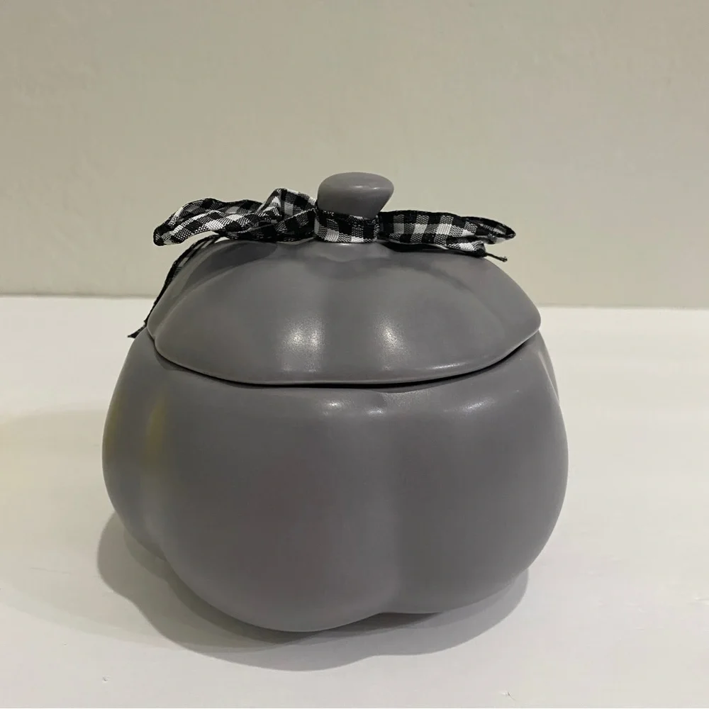 Rae Dunn Mini FALL holiday decor Pumpkin - Grey - 4 inch - Canister - Picture 5 of 10